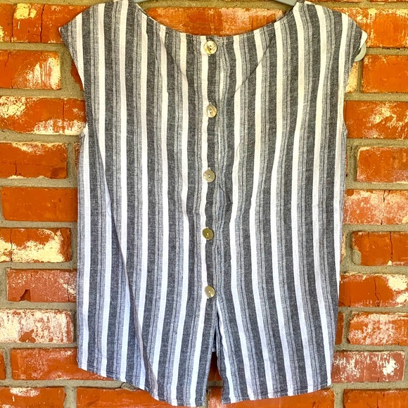 Striped Button Back Top - Picture 2 of 2